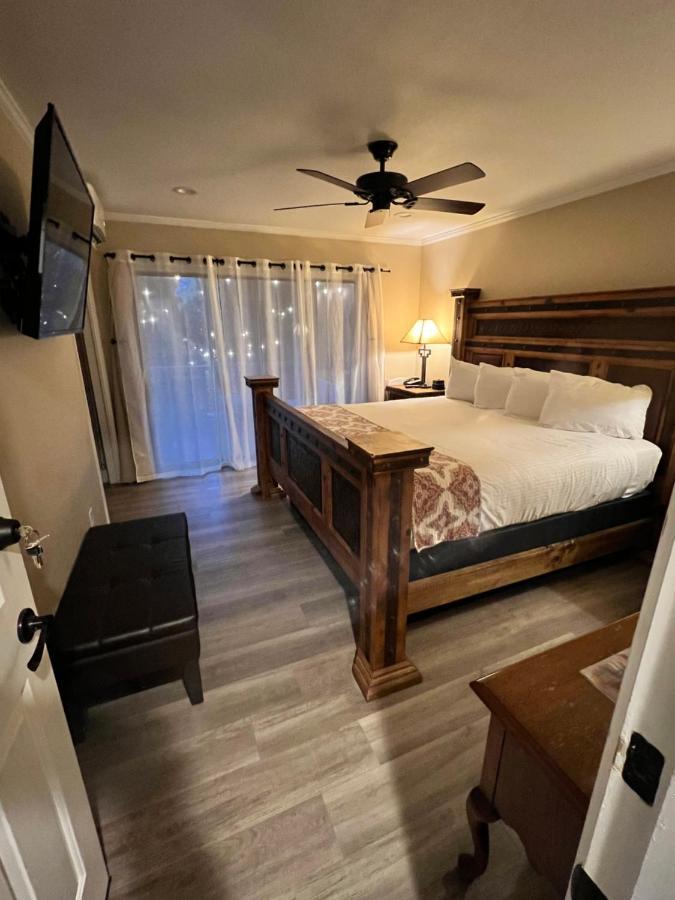 Lantern Light Inn - Romantic Getaway (Adults Only) Седона Екстериор снимка