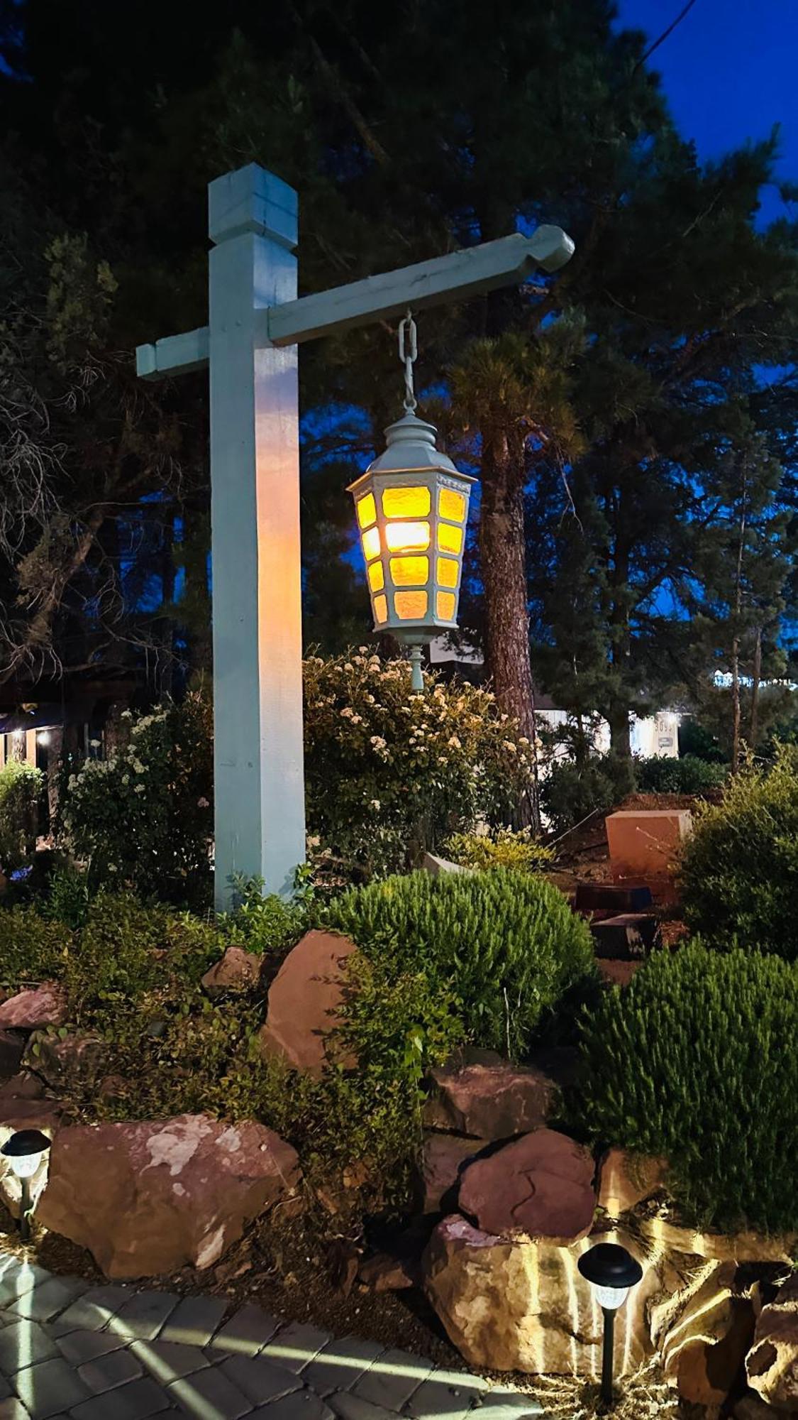 Lantern Light Inn - Romantic Getaway (Adults Only) Седона Екстериор снимка